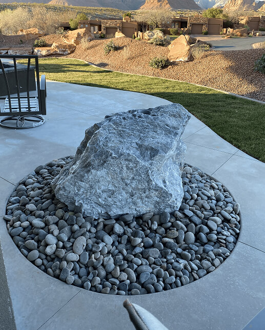 DECORATIVE HARDSCAPE FEATURE